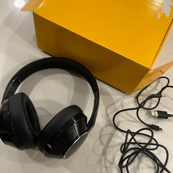 Blackweb Wireless Gaming HeadSet - Picture 1 of 1
